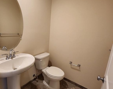 2401 Glenallan Avenue - Photo Thumbnail 23