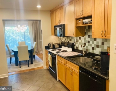 11419 Commonwealth Dr. - Photo Thumbnail 7