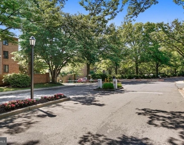 11419 Commonwealth Dr. - Photo Thumbnail 3