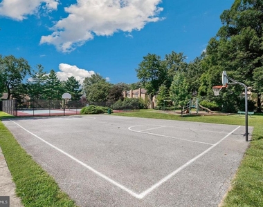 11419 Commonwealth Dr. - Photo Thumbnail 20