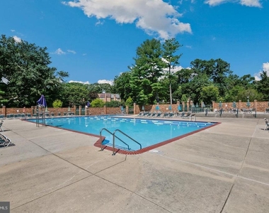 11419 Commonwealth Dr. - Photo Thumbnail 27