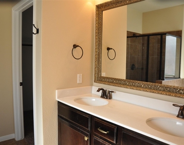 5603 Drury Ln - Photo Thumbnail 19