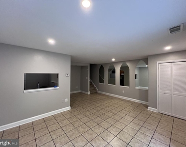 9927 Forest View Place - Photo Thumbnail 44