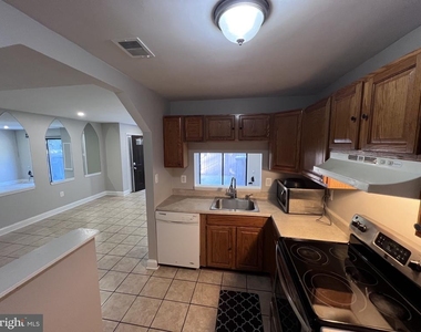 9927 Forest View Place - Photo Thumbnail 15