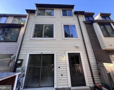 9927 Forest View Place - Photo Thumbnail 2