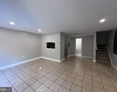 9927 Forest View Place - Photo Thumbnail 5