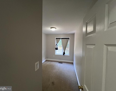 9927 Forest View Place - Photo Thumbnail 27