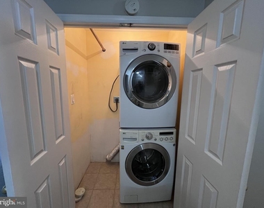 9927 Forest View Place - Photo Thumbnail 22