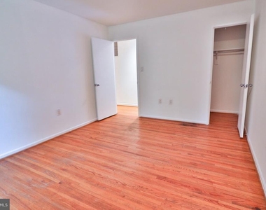 10811 Deborah Drive - Photo Thumbnail 28