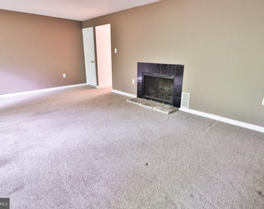 10811 Deborah Drive - Photo Thumbnail 35