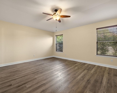 413 Peaceful Haven Way - Photo Thumbnail 15