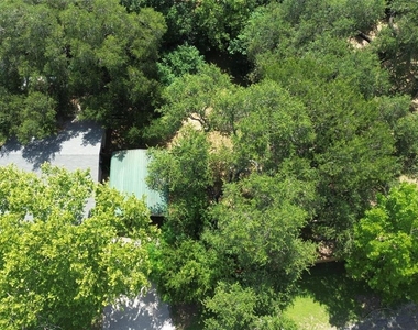 10801 W Lakeview Dr - Photo Thumbnail 21