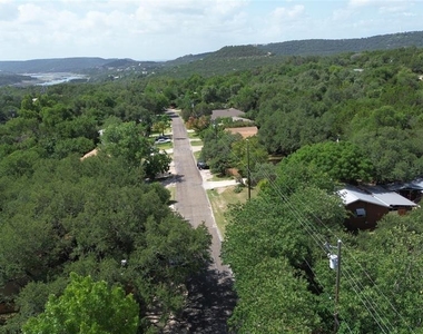 10801 W Lakeview Dr - Photo Thumbnail 22