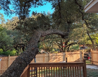 10801 W Lakeview Dr - Photo Thumbnail 16