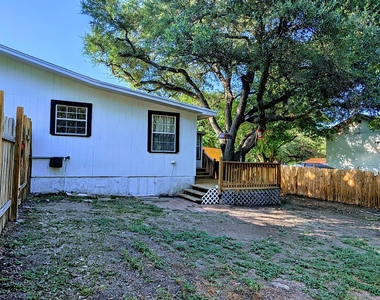 10801 W Lakeview Dr - Photo Thumbnail 19