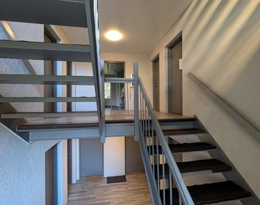 9635 Whiteacre Road - Photo Thumbnail 2