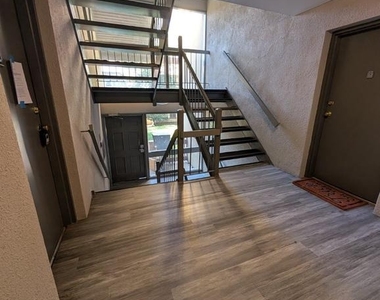 9635 Whiteacre Road - Photo Thumbnail 3