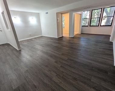9635 Whiteacre Road - Photo Thumbnail 7