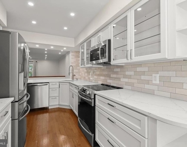 5189 Columbia Road - Photo Thumbnail 13