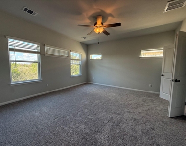 131 Spangle Way - Photo Thumbnail 17