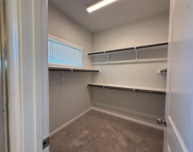 131 Spangle Way - Photo Thumbnail 20