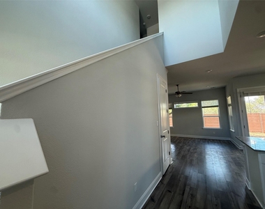 131 Spangle Way - Photo Thumbnail 3