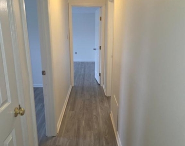 904 Cedar Crest Court - Photo Thumbnail 22