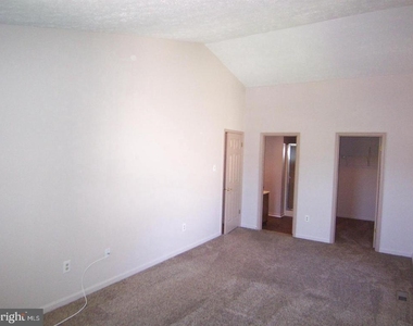310 Huntsman Court - Photo Thumbnail 15