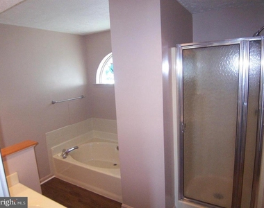 310 Huntsman Court - Photo Thumbnail 18