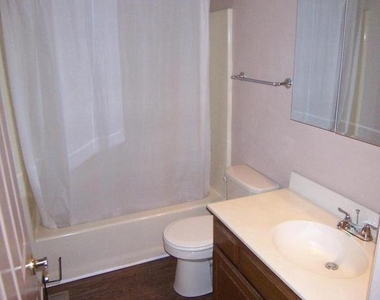 310 Huntsman Court - Photo Thumbnail 25