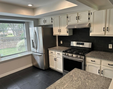 9217 Singing Quail Dr - Photo Thumbnail 27