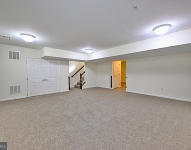 608 Tantallon Court - Photo Thumbnail 22