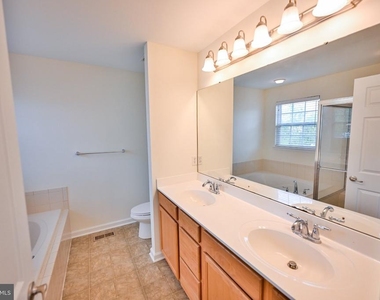 608 Tantallon Court - Photo Thumbnail 10