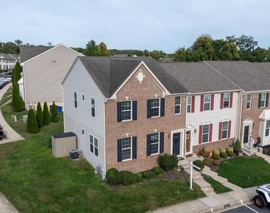 608 Tantallon Court - Photo Thumbnail 25
