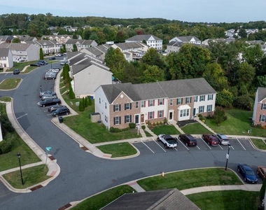 608 Tantallon Court - Photo Thumbnail 30