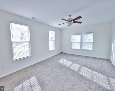 608 Tantallon Court - Photo Thumbnail 2