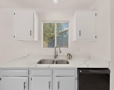 7506 Calumet Cv - Photo Thumbnail 9