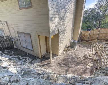 8104 Dunn St - Photo Thumbnail 19