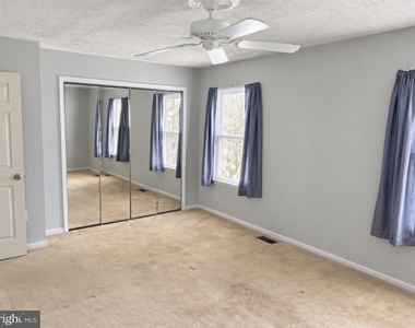 702 Medinah Circle - Photo Thumbnail 5