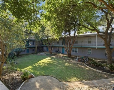 300 Crockett St - Photo Thumbnail 24
