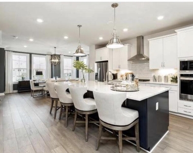 9570 Killenney Pl Place - Photo Thumbnail 1