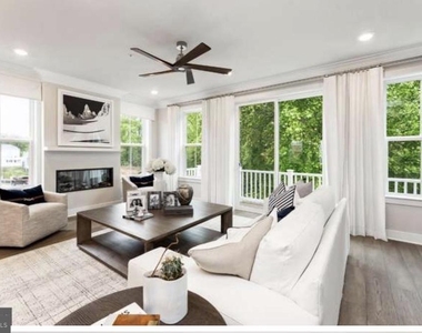 9570 Killenney Pl Place - Photo Thumbnail 5