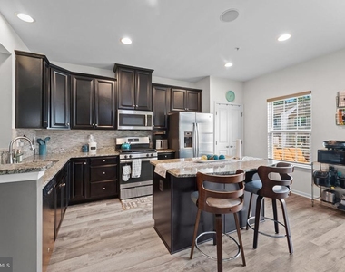 12248 Timberlake Place - Photo Thumbnail 4