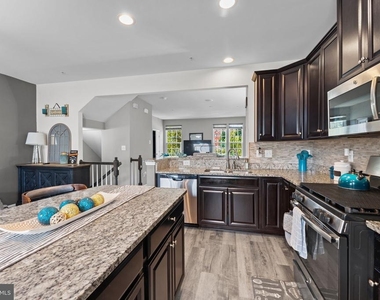 12248 Timberlake Place - Photo Thumbnail 3
