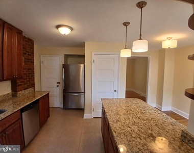5 Broadship Road - Photo Thumbnail 5