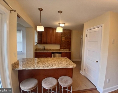 5 Broadship Road - Photo Thumbnail 6