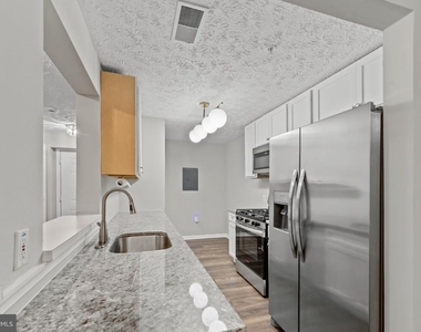 550 Kennington Road - Photo Thumbnail 11