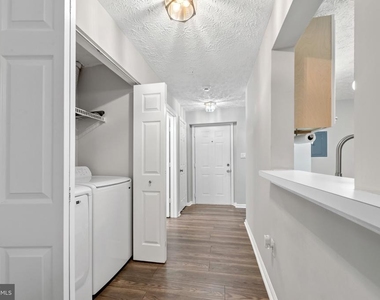550 Kennington Road - Photo Thumbnail 14