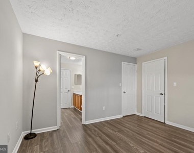 550 Kennington Road - Photo Thumbnail 34