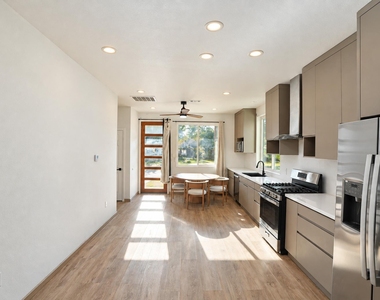 5019 Shoal Creek Blvd - Photo Thumbnail 6